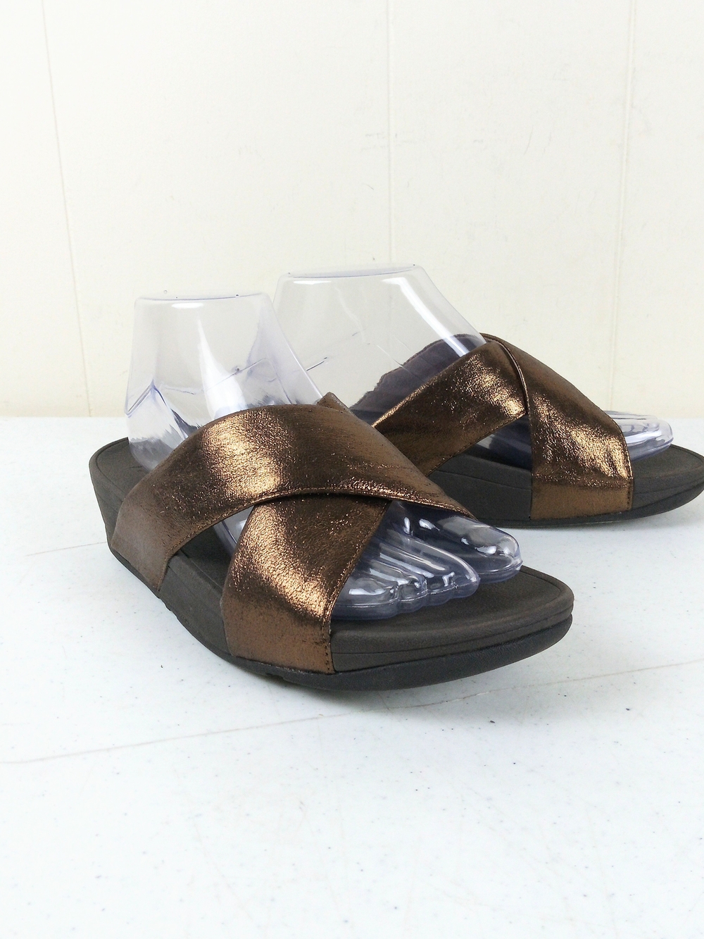 Fitflop Bronze Metallic Cross-Band Slide Sandals Size 7 Leather Slide
